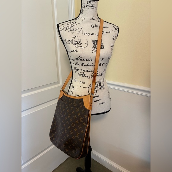 LOUIS VUITTON MONOGRAM ODEON MM CROSSBODY WITH COA - Picture 11 of 16